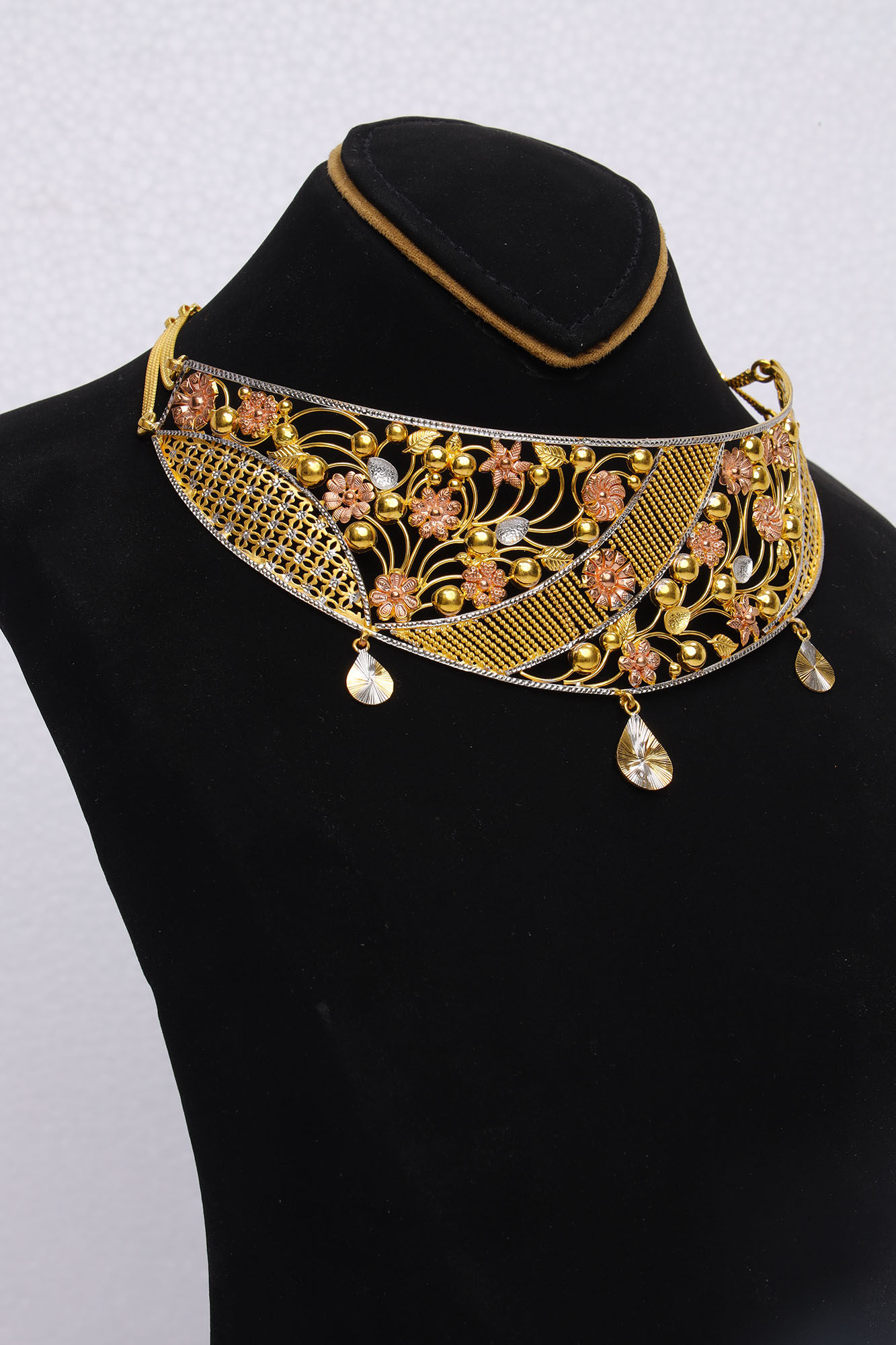 Light Weight Fancy Choker | Rose Gold 